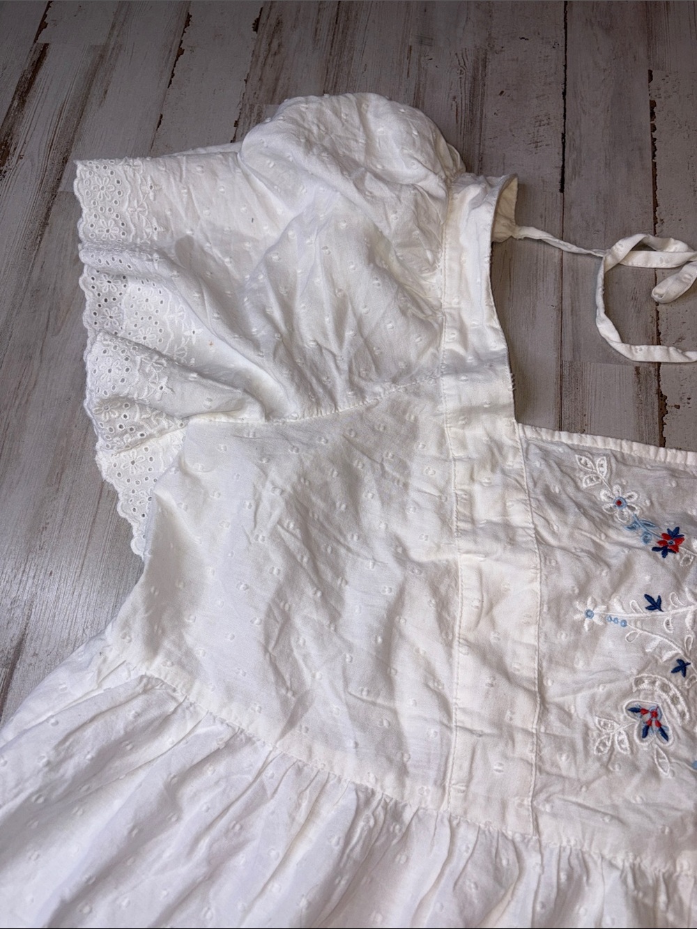 Old Navy White Embroidered Eyelet Peasant Top 3X - Picture 5 of 13